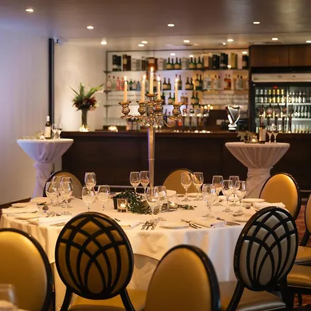 Louis Fitzgerald Hotell 4*