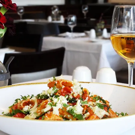 路易菲茨杰拉德酒店 酒店