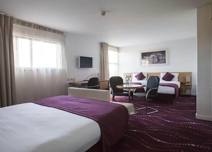 Louis Fitzgerald 4* Clondalkin