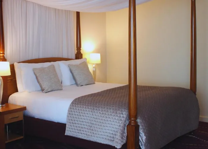 Otel Louis Fitzgerald Clondalkin