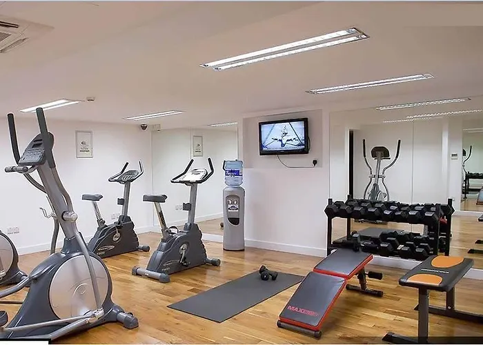 Otel Louis Fitzgerald Clondalkin